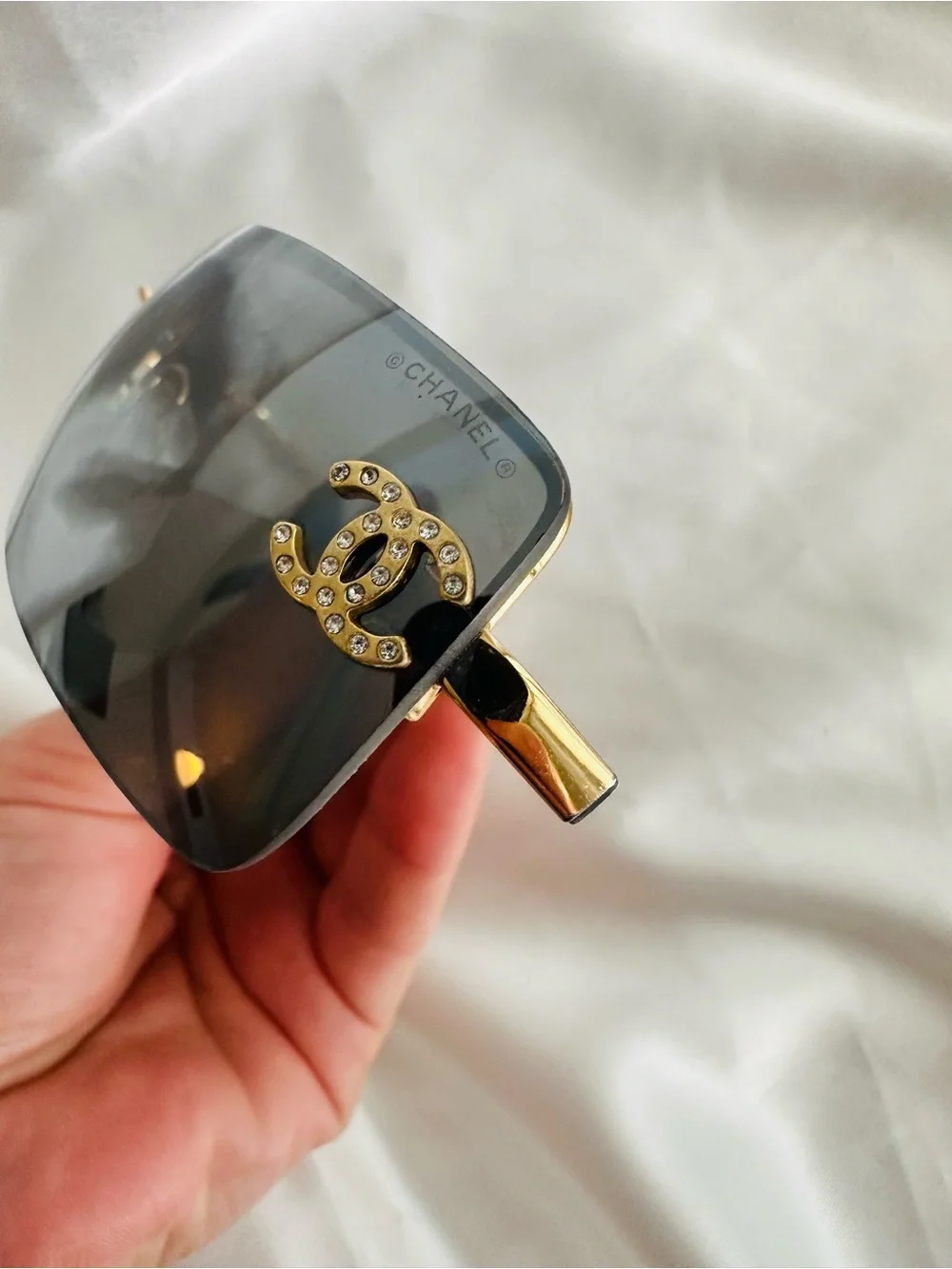 Rare 𝑪𝑯𝑨𝑵𝑬𝑳 Gold-Tone Frame Grey Mirror Sunglasses with CC Crystal #145